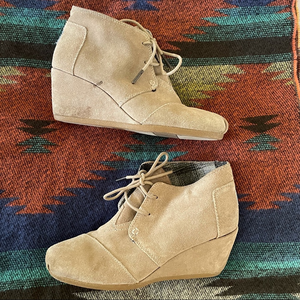 Toms “Kala” Wedge Bootie